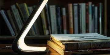How to Write a Bestselling Novel: Insights from a US Book Editor - Cover Image