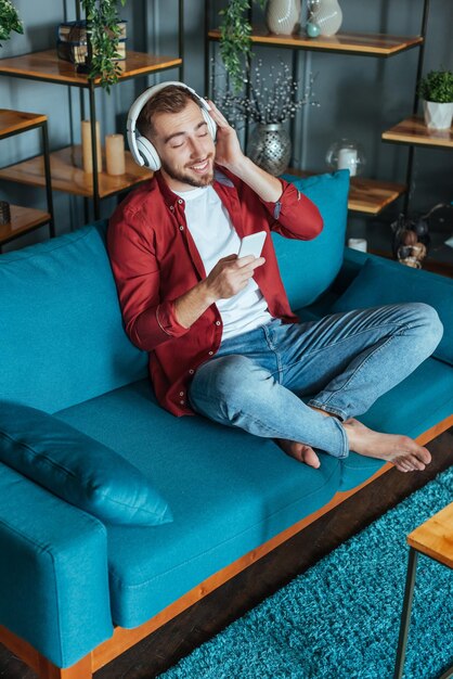 The Rise of Audio Book Reviews: A New Way to Discover Your Next Listen