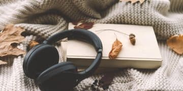 The 10 Best Book Review Podcasts to Subscribe to in 2025 - Cover Image
