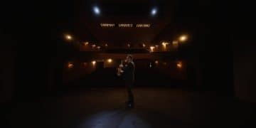 The Ethics of Theater Criticism: Objectivity vs. Opinion - Cover Image